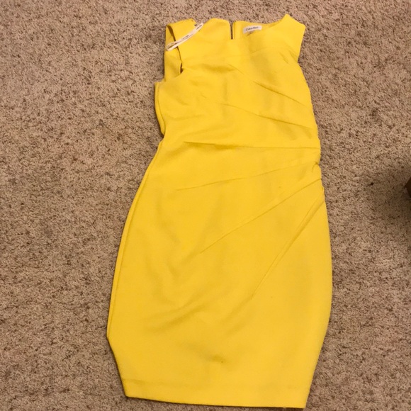 Yellow dress - Picture 1 of 2